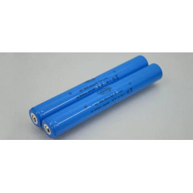 8000mAh 18650 Two parallel batteries Explosion-proof torch Rechargeable battery UD09108